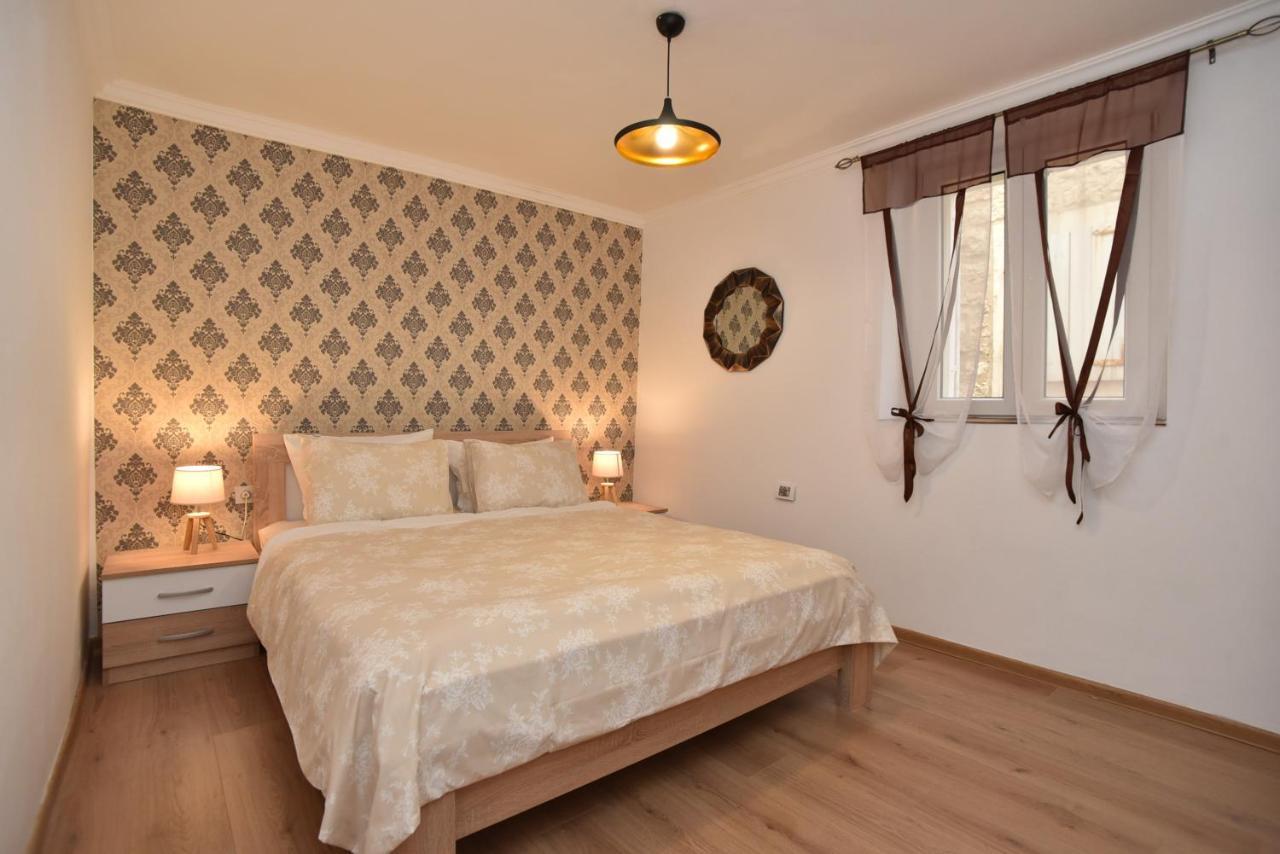 Palm Square Apartment 2 Budva Eksteriør billede