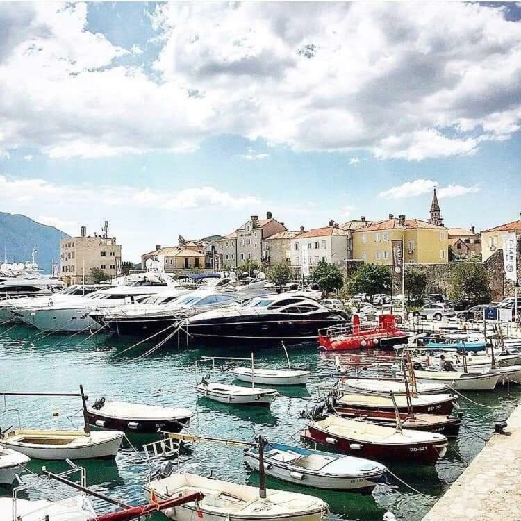 Palm Square Apartment 2 Budva Eksteriør billede